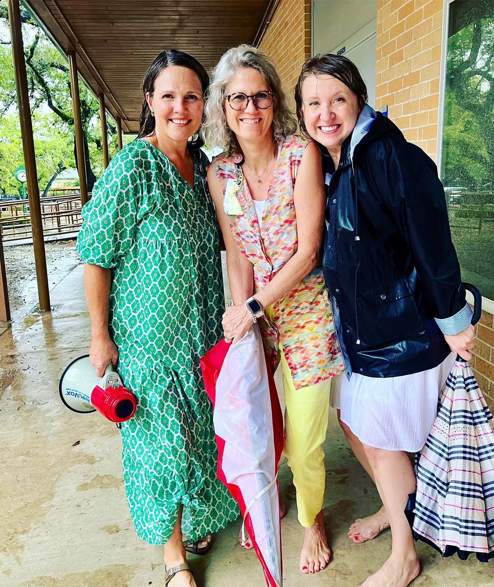 EanesSupt's tweet photo. Staff and students were cheerful despite a torrential downpour at dismissal. We need the rain so no one seemed to care @vvecardinals or @eemustangs . Thanks to Asst. Supt. Jeremy Trimble, who helped load buses in the deluge @eanesisd and probably ruined his new school shoes😓. https://t.co/ZFgdNJK8Ir