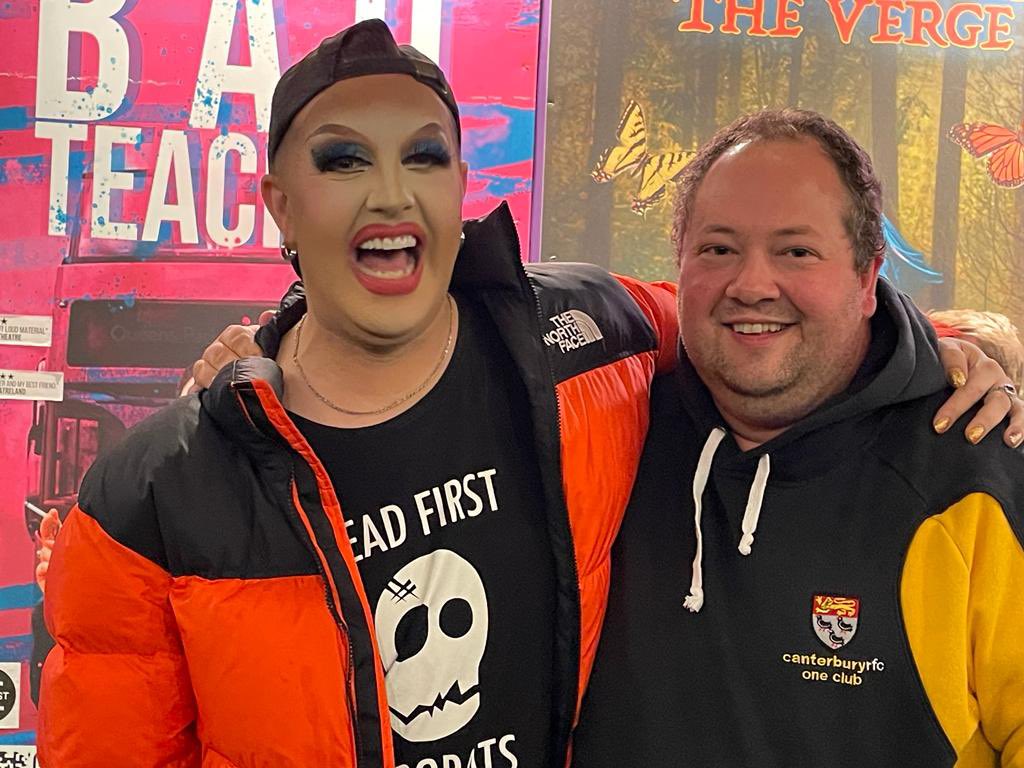 eludlow's tweet photo. Aaaand to end my #fringe22 I end up on stage playing the part of BigRig69 alongside the very talented and very funny @KarenFrmFinance 😳🤣
Edinburgh, you’ve been a blast. Can’t wait for next year. https://t.co/jtyhjr50G3