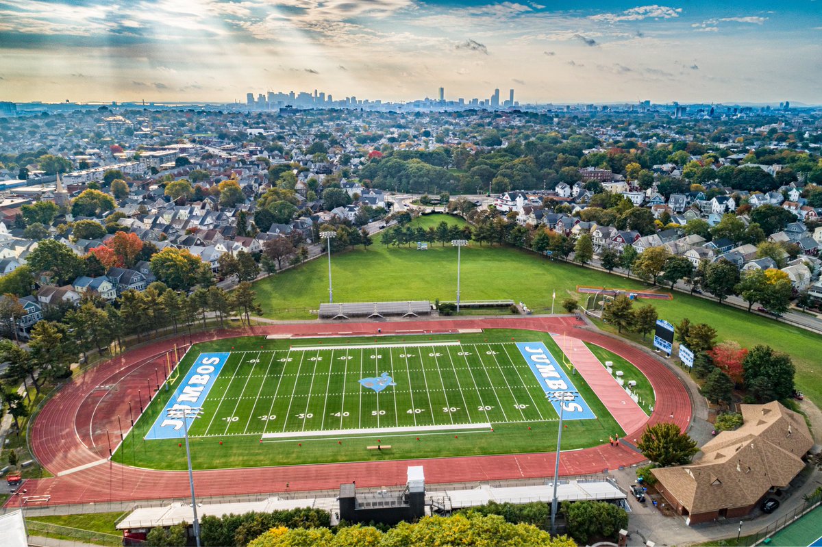 GabeFitzgerald5's tweet photo. After a great talk with @CoachJMann919 I am blessed to receive an offer from Tufts University!!! @FootballTufts @BrooksFb https://t.co/jaTKSYFc2A