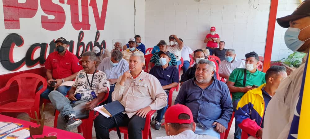 ObrerosDePolar's tweet photo. Hoy Jueves 18 de Agosto la Clase Obrera de Carabobo se reúne para debatir en Plan de Acción Político del nuevo periodo #FBST #VCOPsuv #ElPsuvEnRenovacion @jhonortiz2009 @rodbexa @avilaelguerrero @dcabellor @frankburundanga @PartidoPSUV https://t.co/i6lZEDDmg0