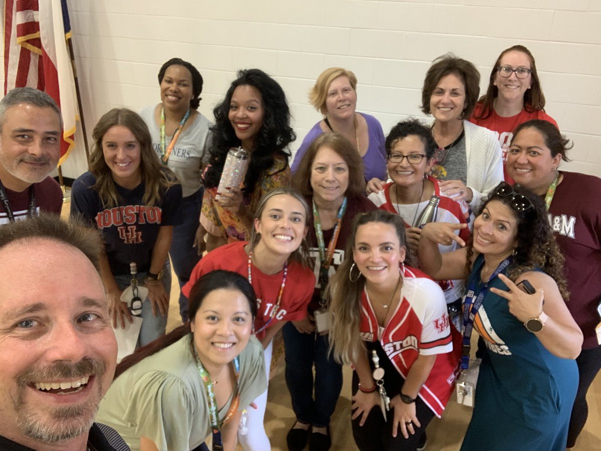 Kbstroud's tweet photo. It’s a great day when you take 20 minutes off your car rider line at @PME_Katyisd A huge thank you to these amazing team members that made it happen today! You are rockstars! #dolphins https://t.co/NCTWZfqY55