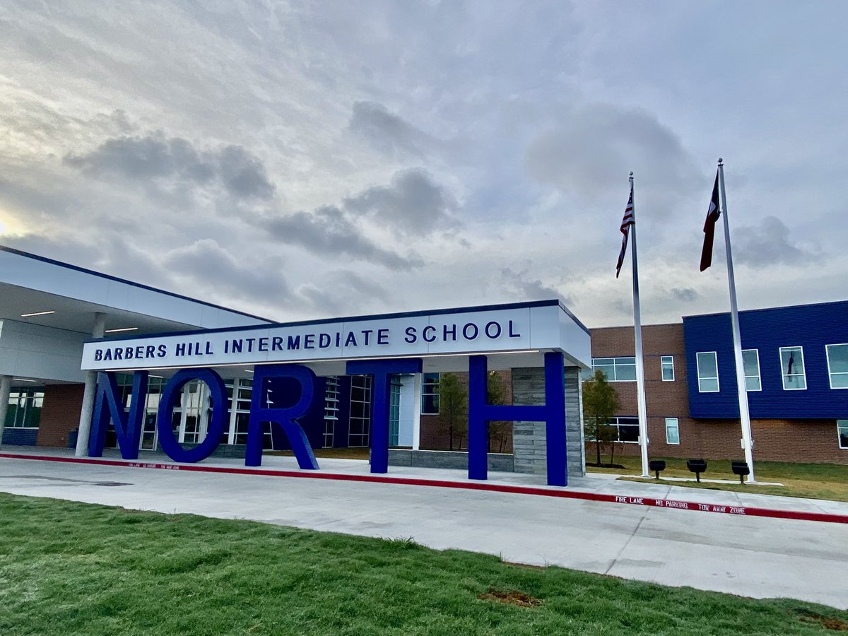 𝘚𝘦𝘣𝘢𝘴𝘵𝘪𝘢𝘯 𝘓𝘰𝘱𝘦𝘻 𝘑𝘳., M.Ed. tweet media