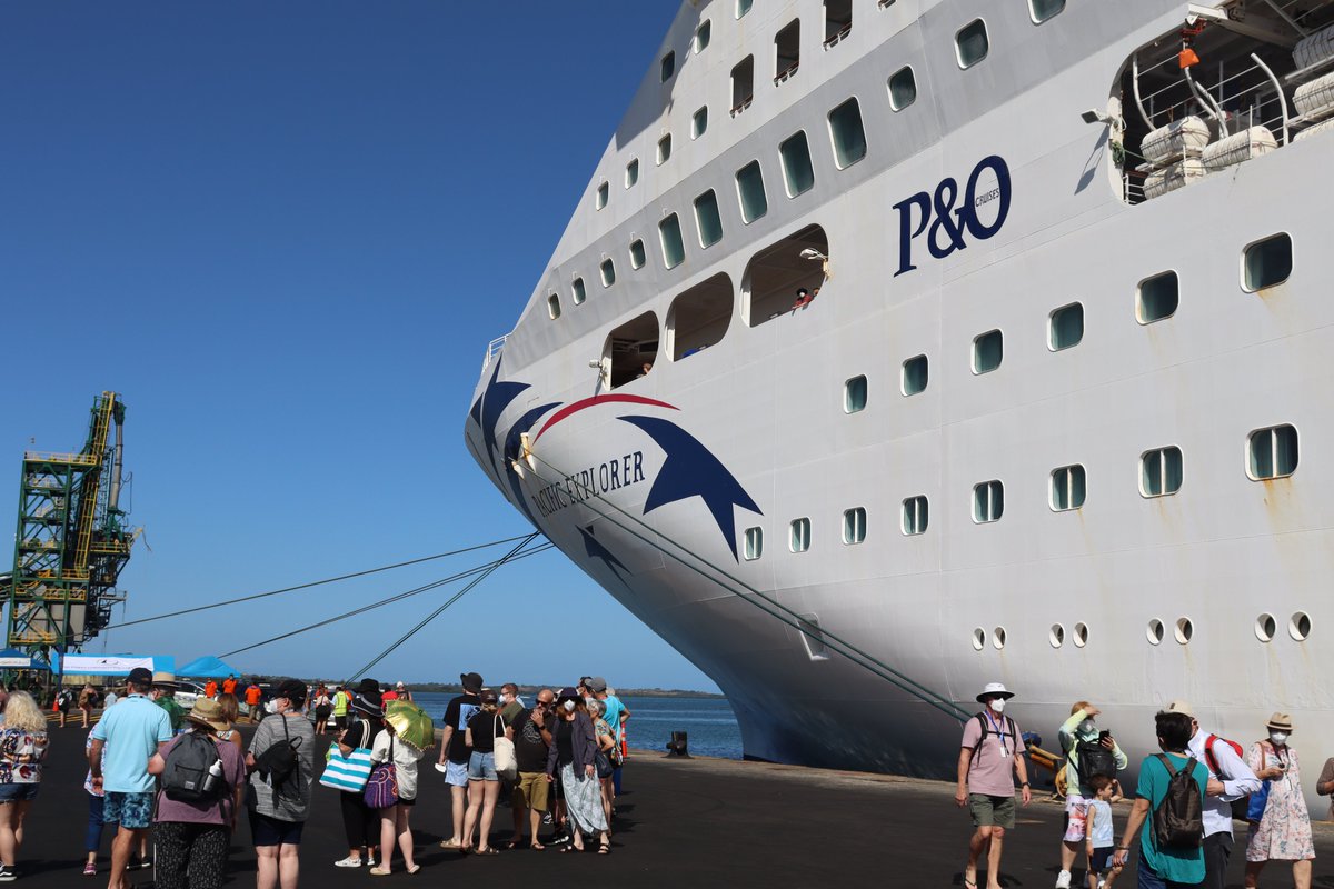 AusHCFJ's tweet photo. A pleasure to welcome the 1st cruise ship to 🇫🇯 since #COVID19, @POCruises' #PacificExplorer. The🛳️ docked at Port of Lautoka on Monday with over 1,000 passengers enjoying the incredible Fijian hospitality! The visit was a further positive sign of 🇫🇯’s economy recovery. https://t.co/tNtO0Go4Uc