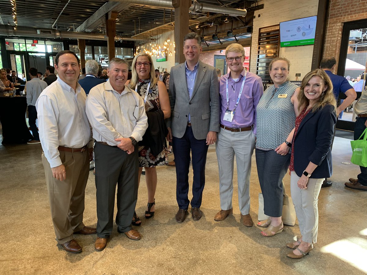 Great to see my favorite mayor, <a href="/davidfholt/">Mayor David Holt</a>, tonight at the Brownfields Conference reception.  Keep up the great work and the national conferences will keep rolling in to town!