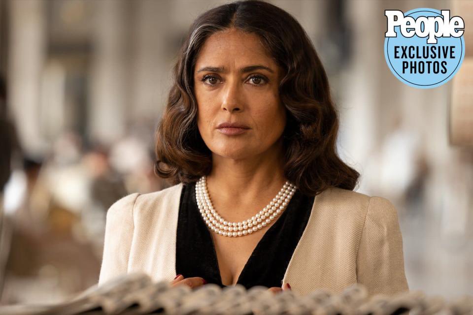 FilmUpdates's tweet photo. First look at Salma Hayek and Demián Bichir in Angelina Jolie’s ‘Without Blood’
(https://t.co/XDoqw9sqfw) https://t.co/wkqUxQVEIi