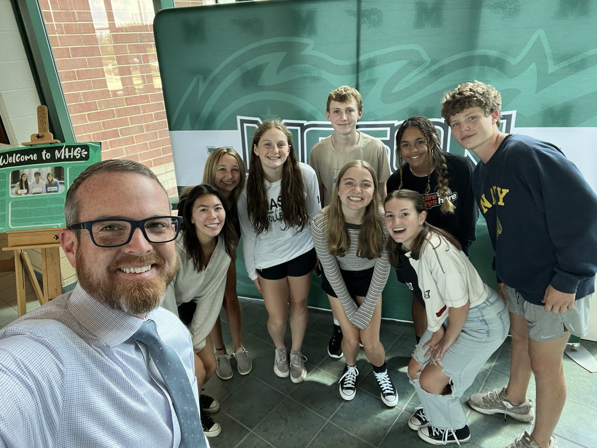 cooperlearns's tweet photo. 5 years ago our @MasonSchools students sat us down and said, we NEED you,the adults in our lives, to address the overwhelming concern Ss have w/ anxiety, depression &amp; suicidal ideation. We went to work. One critical action step was @HopeSquads. 💚@MasonHopeSquad! #MasonMomentum https://t.co/D3E64HAXFS