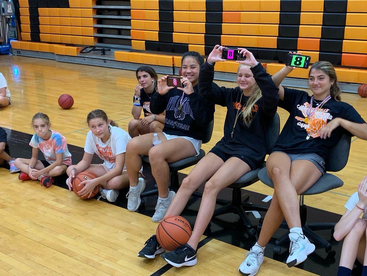 Final day at camp began with a fun and friendly camp favorite round of basketball Olympics.
The day ended with our judges giving not so friendly basketball dance routine reviews.