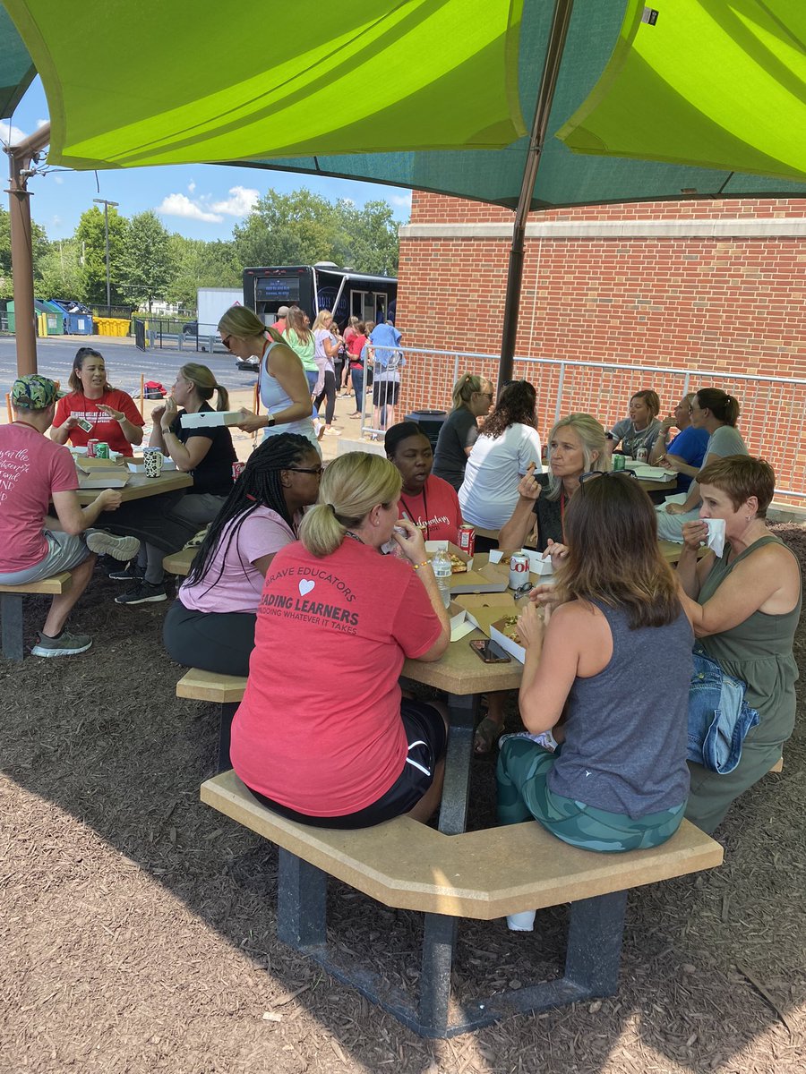 Keysor Elem School tweet media