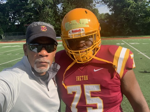 BallCoach34's tweet photo. All of Cardinal Nation we have a Birthday...Happy Birthday @HFC_barrywells enjoy your day and evening with family & friends! BIBI!๐๐ช๐๐โ๐๐ฏ #FLYWITHBI https://t.co/fxW5Z2knM7