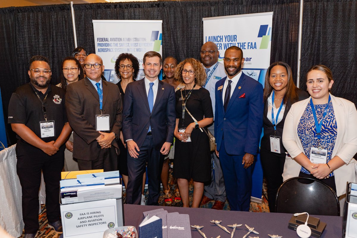 hautephotovideo's tweet photo. Secretary for the Department of Transportation, @PeteButtigieg, attended the Organization of Black Aerospace Professionals' 46th Annual Conference last week where our Haute Media team was honored to capture photography ✈
Stay tuned for more event photos!
#obap #obapexcellence https://t.co/wQUdyvvcZs