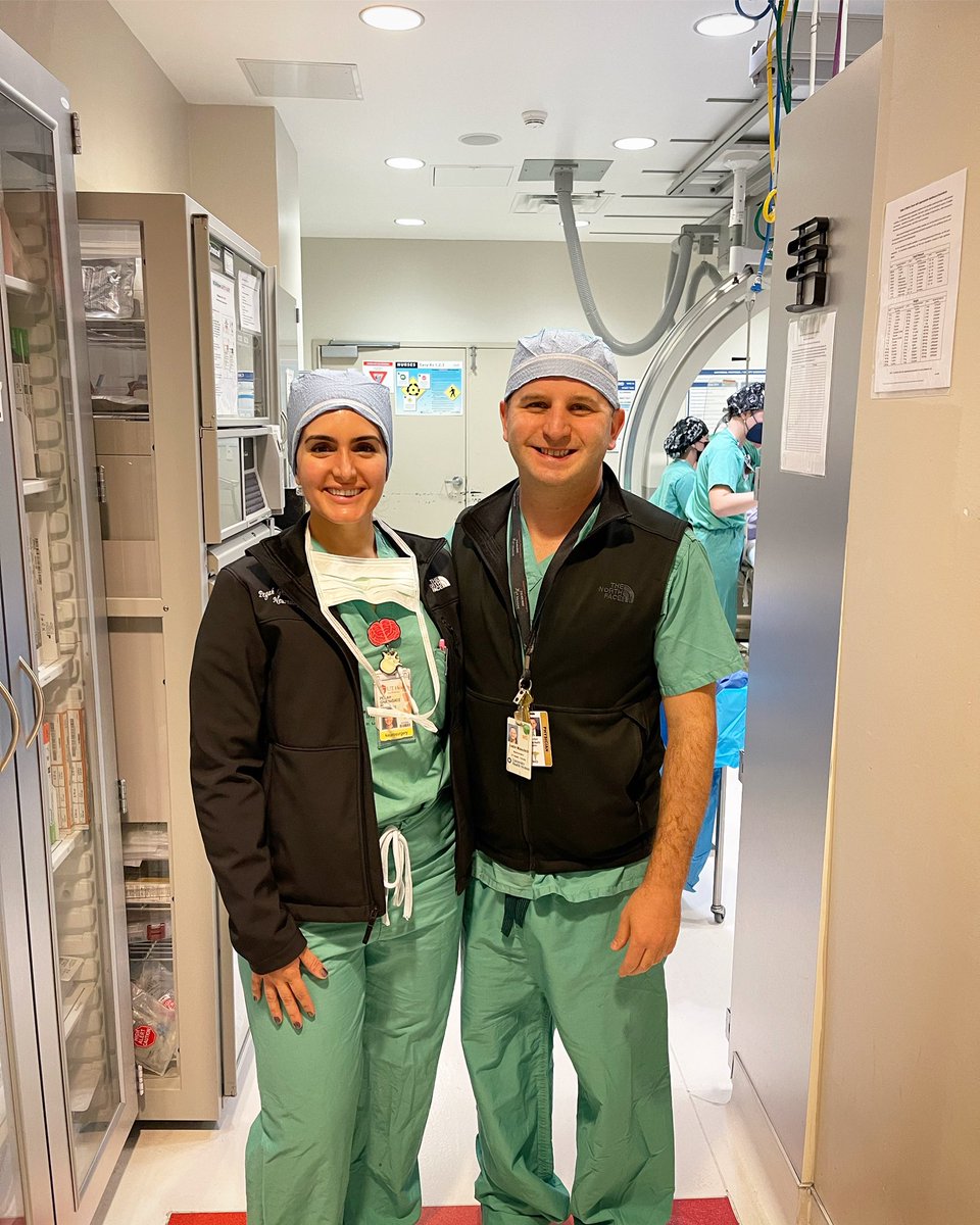 pegztx's tweet photo. 🤩 On Thursdays, we clip #aneurysms with our program director 🧠 @jmascite @UthsaNsurgRes https://t.co/lMT9ndfqer