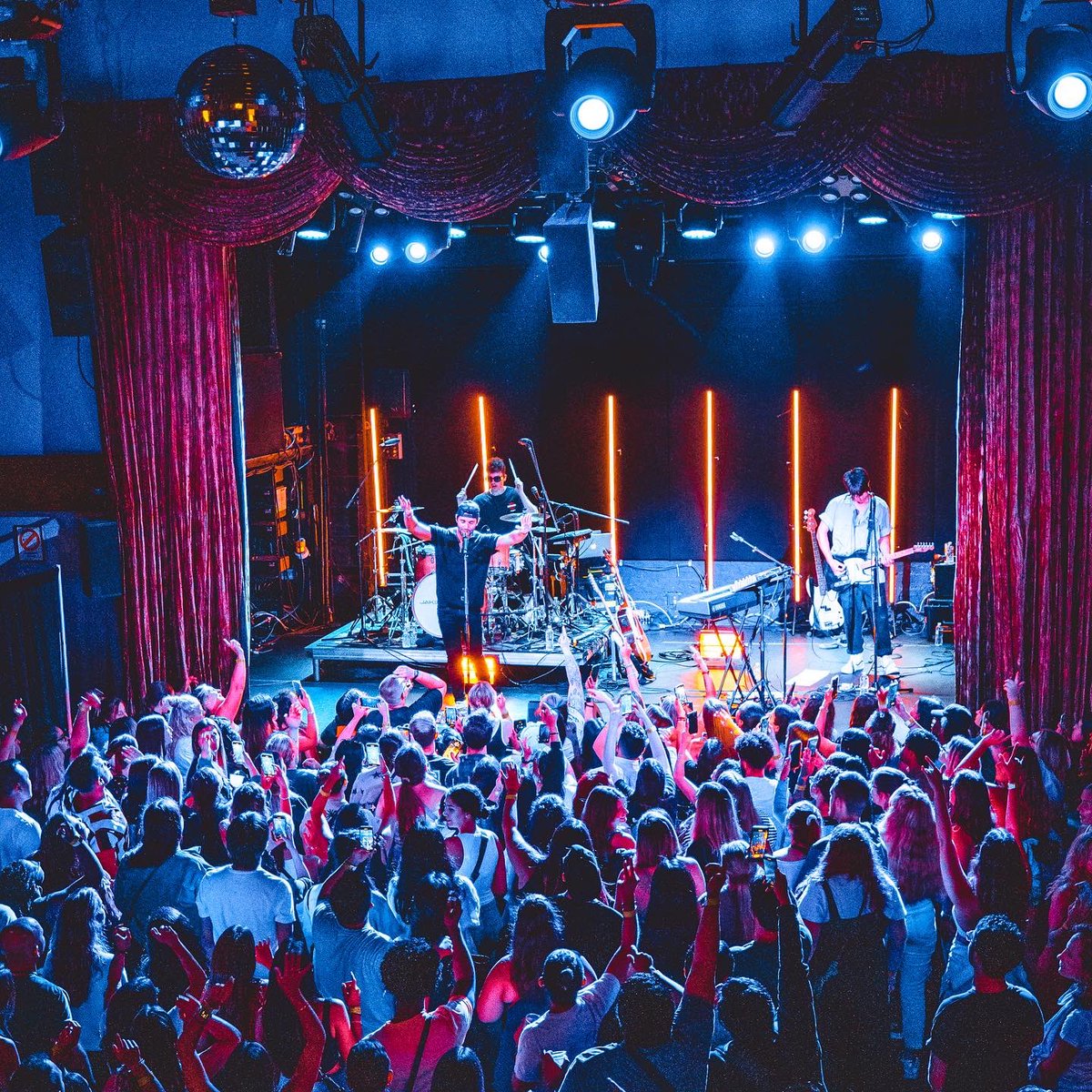 nyc last night, philly tonight