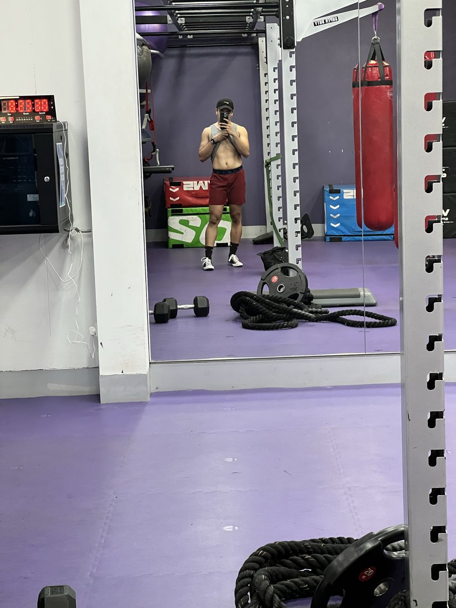 asianbtm6's tweet photo. Early Friday GYM time https://t.co/XmSdz43YHP