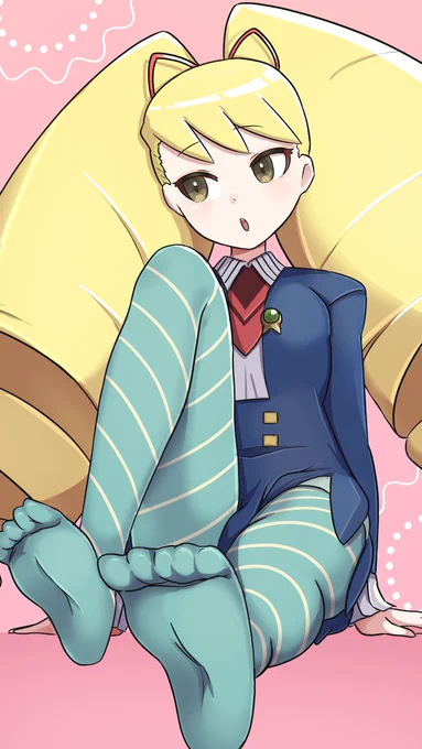 #片膝立てポーズを上げたら皆も上げてくれる 