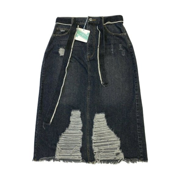 bluepugdesign's tweet photo. So good I had to share! Check out all the items I'm loving on @Poshmarkapp from @ChikiNikiRetail @TheWayTheyWore #poshmark #fashion #style #shopmycloset #tommyhilfiger #lulus #umgee: https://t.co/arcNBBapP2 https://t.co/Bkqpn40Tiu