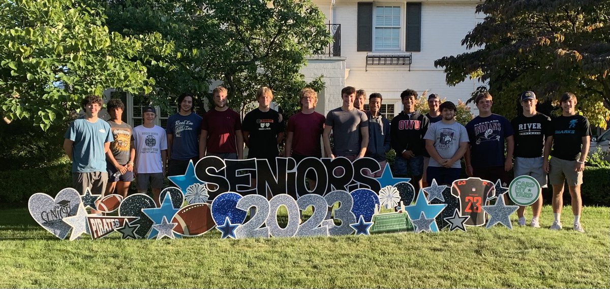 RockyRiverFPA's tweet photo. Senior Dinner for the @CoachWells1 Pirates! Thanks to the Vaughan family for hosting such a great night! Ready for kick-off! #beatMidview https://t.co/Mx0Lzo7gaa