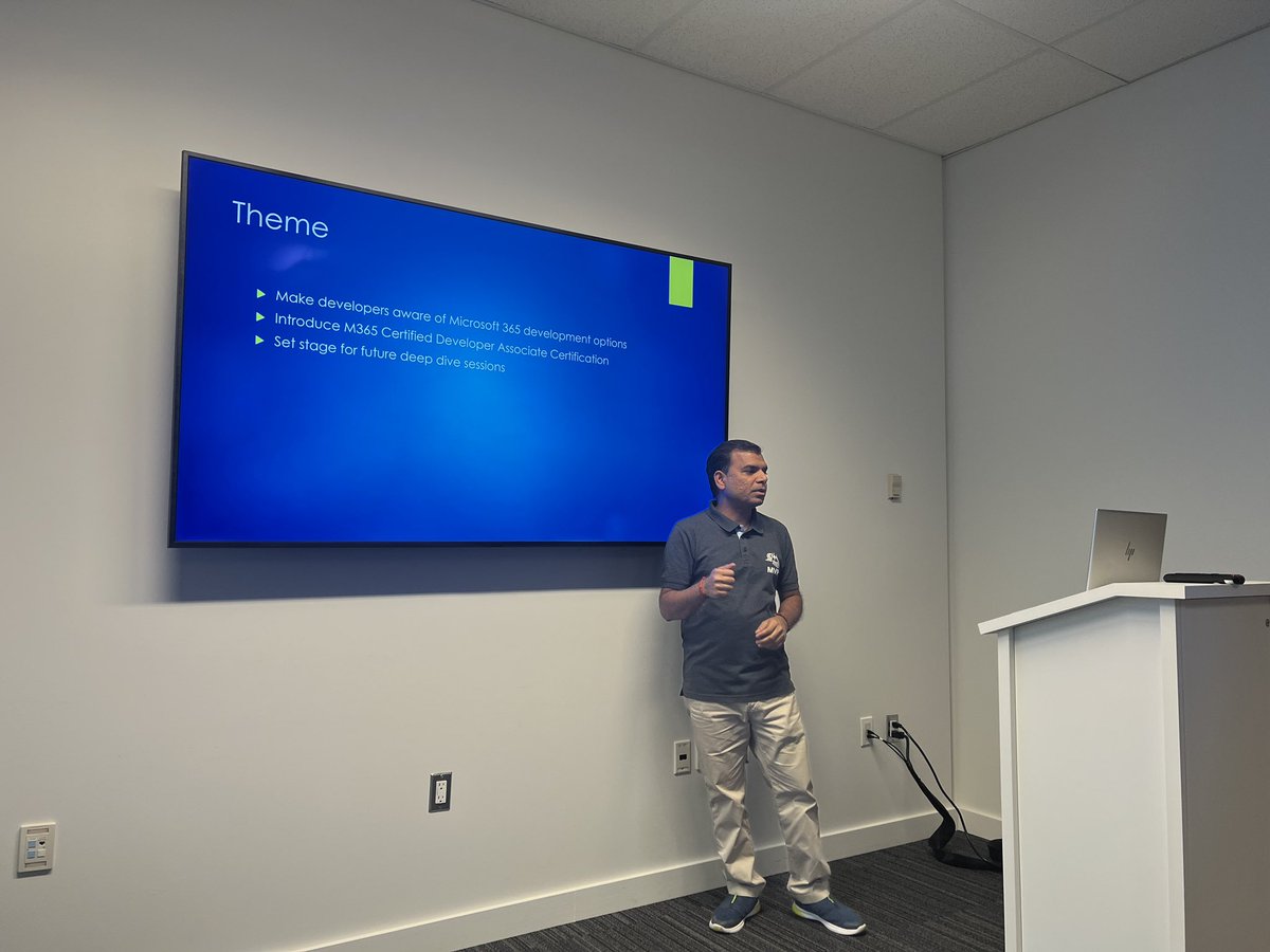 ThinkForDeepak's tweet photo. @NileshR_Shah rocking the stage on #Microsoft365 presentation 
@SNikkhah 
#MVPBuzz 
#Cdnmvp
#Microsoft #Canada https://t.co/FK3YD63MDq