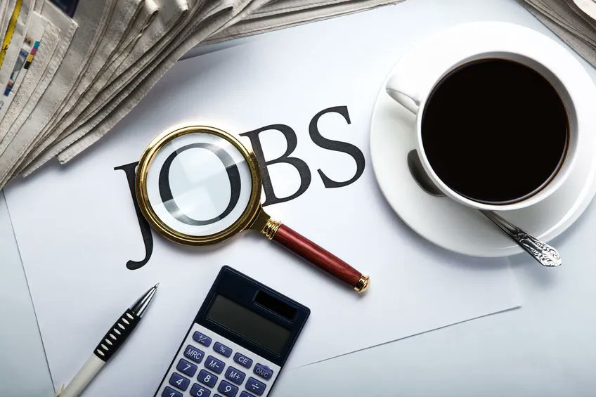 CareerPivot's tweet photo. The pandemic has touched just about everything including job search. Job search for those in the 2nd half of life will be different forever. 
3 Ways Job Search Has Changed for Those in the 2nd Half of Life - Career Pivot https://t.co/bO0j6AYImj #boomerjobtips #JobSearch https://t.co/pjPM1OPFoO