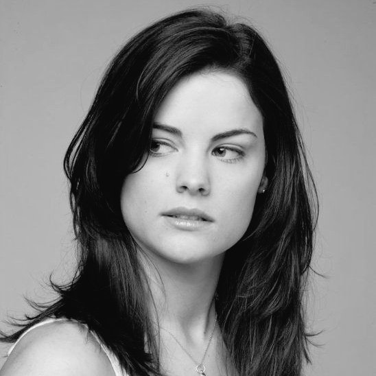 ↳ Emma Antonella Fermonsel
↳ Edad 30
↳ Mitologia Griega
↳ Progenitor Hebe
Comerciante 
↳ FC Jaimie Alexander

<a href="/cityhalfblood/">𝐃𝐓𝐎𝐑. 𝐎𝐃𝐈𝐒𝐄𝐎</a>