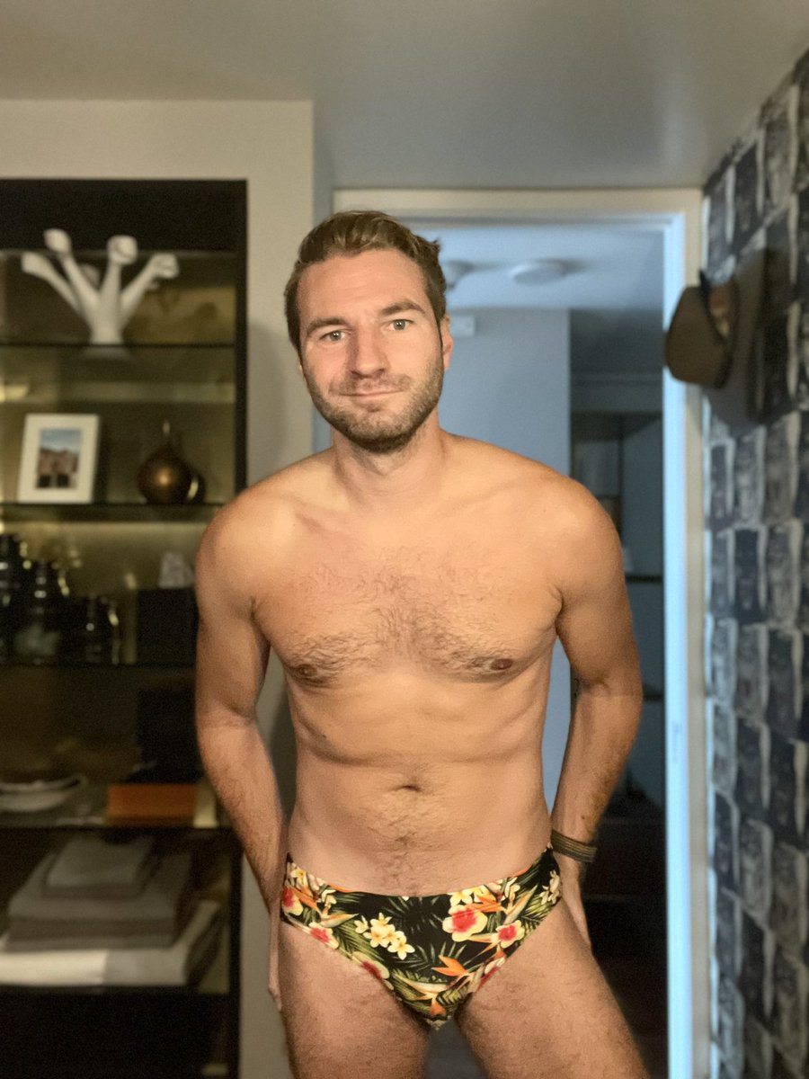 Hot Dudes Good Mood 🇺🇦 on Twitter "RT rainygay1 How we like the new