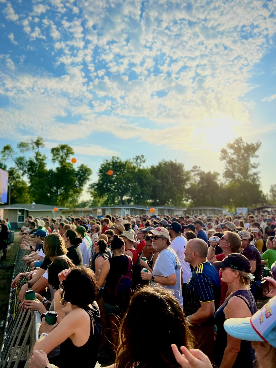 OutlandiaFest's tweet photo. 🤘OUT in the crowd 🤘
#outlandia #outlandiamusicfestival #outlandiafestival #omaha #nebraska #musicfestival #weouthere #goingallout https://t.co/GrxNbtvn1a