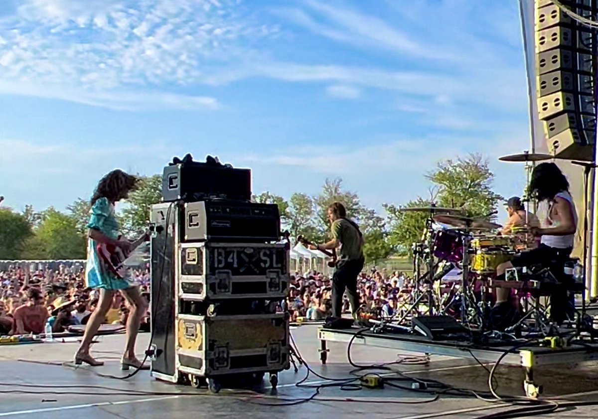 OutlandiaFest's tweet photo. 🤘OUT in the crowd 🤘
#outlandia #outlandiamusicfestival #outlandiafestival #omaha #nebraska #musicfestival #weouthere #goingallout https://t.co/GrxNbtvn1a