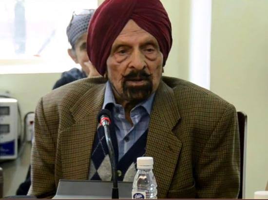 ਪੰਜਾਬ ਦੇ ਸੱਚੇ ਸਪੂਤ ਸਨ ਸਾਬਕਾ PCS ਅਫਸਰ ਸ.ਪ੍ਰੀਤਮ ਸਿੰਘ ਕੁਮੇਦਾਨ ਜੀ...ਆਪਣੀ ਧਰਤੀ ਅਤੇ ਦਰਿਆਈ ਪਾਣੀਆਂ ਦੇ ਹੱਕਾਂ ਲਈ ਆਖਰੀ ਸਾਹ ਤੱਕ ਲੜਨ ਵਾਲੇ ਇਸ ਯੋਧੇ ਦੇ ਸਦੀਵੀ ਵਿਛੋੜੇ ਬਾਰੇ ਸੁਣ ਗਹਿਰਾ ਧੱਕਾ ਲੱਗਾ...ਪ੍ਰਮਾਤਮਾ ਵਿਛੜੀ ਰੂਹ ਨੂੰ ਆਪਣੇ ਚਰਨਾਂ 'ਚ ਨਿਵਾਸ ਬਖ਼ਸ਼ਿਸ਼ ਕਰਨ...ਅਲਵਿਦਾ ਪ੍ਰੀਤਮ ਸਿੰਘ ਜੀ।