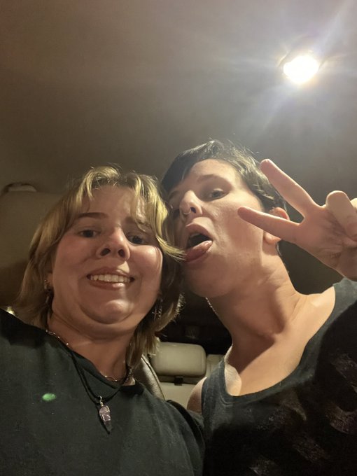 THE REUNION @QTsnack https://t.co/Roz2bpEDco<a class="tags" href="/tag/qtsnack">@qtsnack</a>