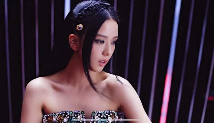 jslbpink's tweet photo. Jisoo se ve como toda una diosa y su voz, es tan perfecta esta mujer:,)

BLACKPINK IS BACK
#PinkVenomOutTODAY
#PINKVENOM #BLACKPINK https://t.co/DlTeDdBOfl https://t.co/nnUVbm5F5J