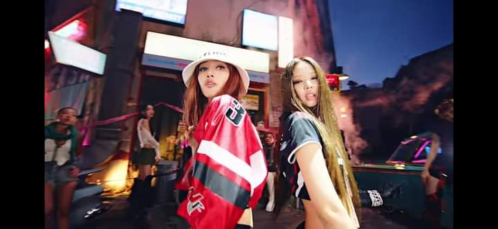 jslbpink's tweet photo. Blackpink regresó para demostrar porque son las reinas y el mejor grupo femenino de la historia.

BLACKPINK IS BACK
#PinkVenomOutTODAY
#PINKVENOM #BLACKPINK https://t.co/DlTeDdBOfl https://t.co/r74NLNcXqY