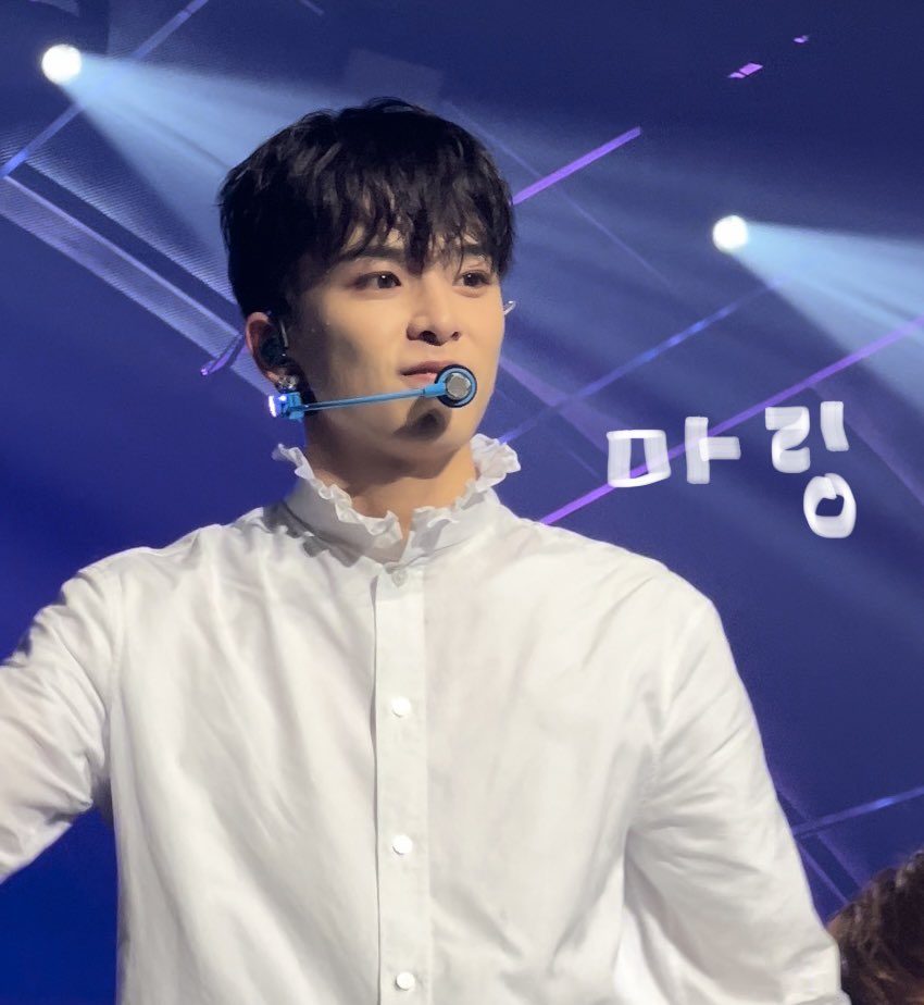 jaesahismine's tweet photo. D-30     ✧\(>o<)ﾉ✧

___Favorite Asahi stolen picture___

He is so ethereal .....

#ASAHI 
#31DaysWithAsahi https://t.co/pQZlLU1tEb
