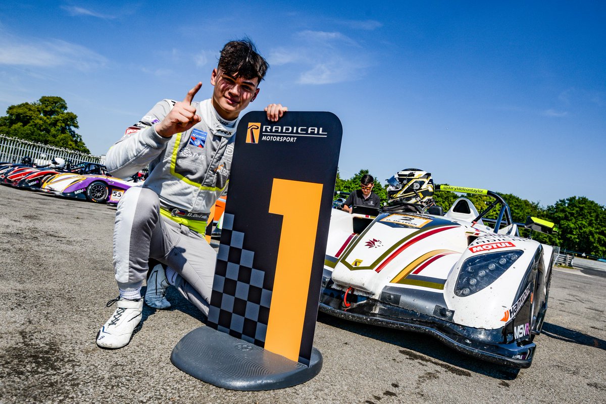 TimeAttackMNL's tweet image. Daryl DeLeon Taylor only has to finish no lower than 9th in both @RadicalMSport races at Donington Park to seal the 2022 title.

🔗timeattackmanila.com/motorsports/ra…