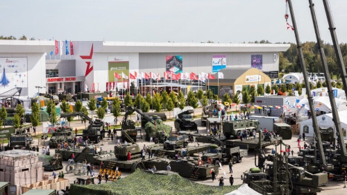 InsightGL's tweet image. -Head of #Russia’s Federal Service for Military-Technical Coop Shugayev at #Army2022 Int Arms Show: Joint cooperation projects in deliveries of Igla-S man-portable air defence systems &amp;amp; additional Su-30MKI+MiG-29UPG with #India 
-Keen to produce Ka-226T helicopters in India