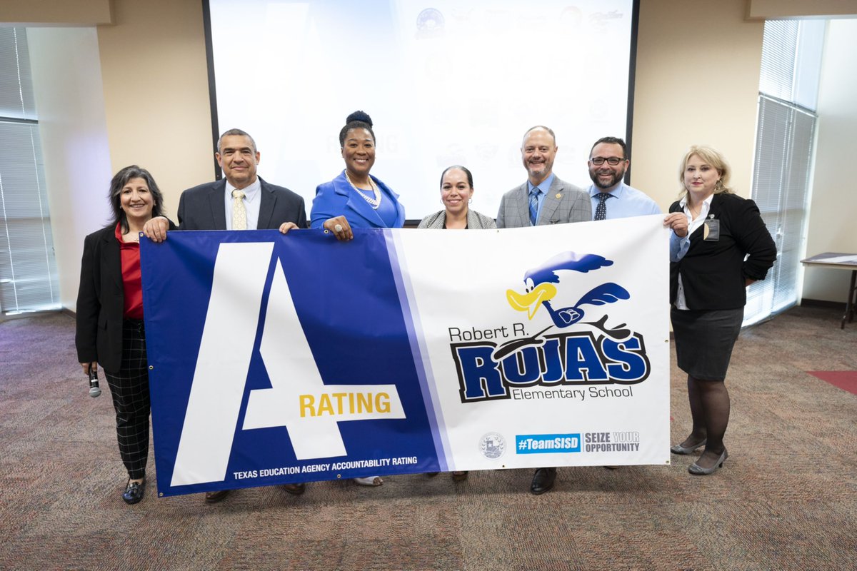 Can’t wait to hang our banner up at the campus tomorrow! May it serve as a reminder to every Roadrunner that goals can be met when you put the work in. Here’s to continued success! 🎉🎉 #TeamSISD #MissionPossible