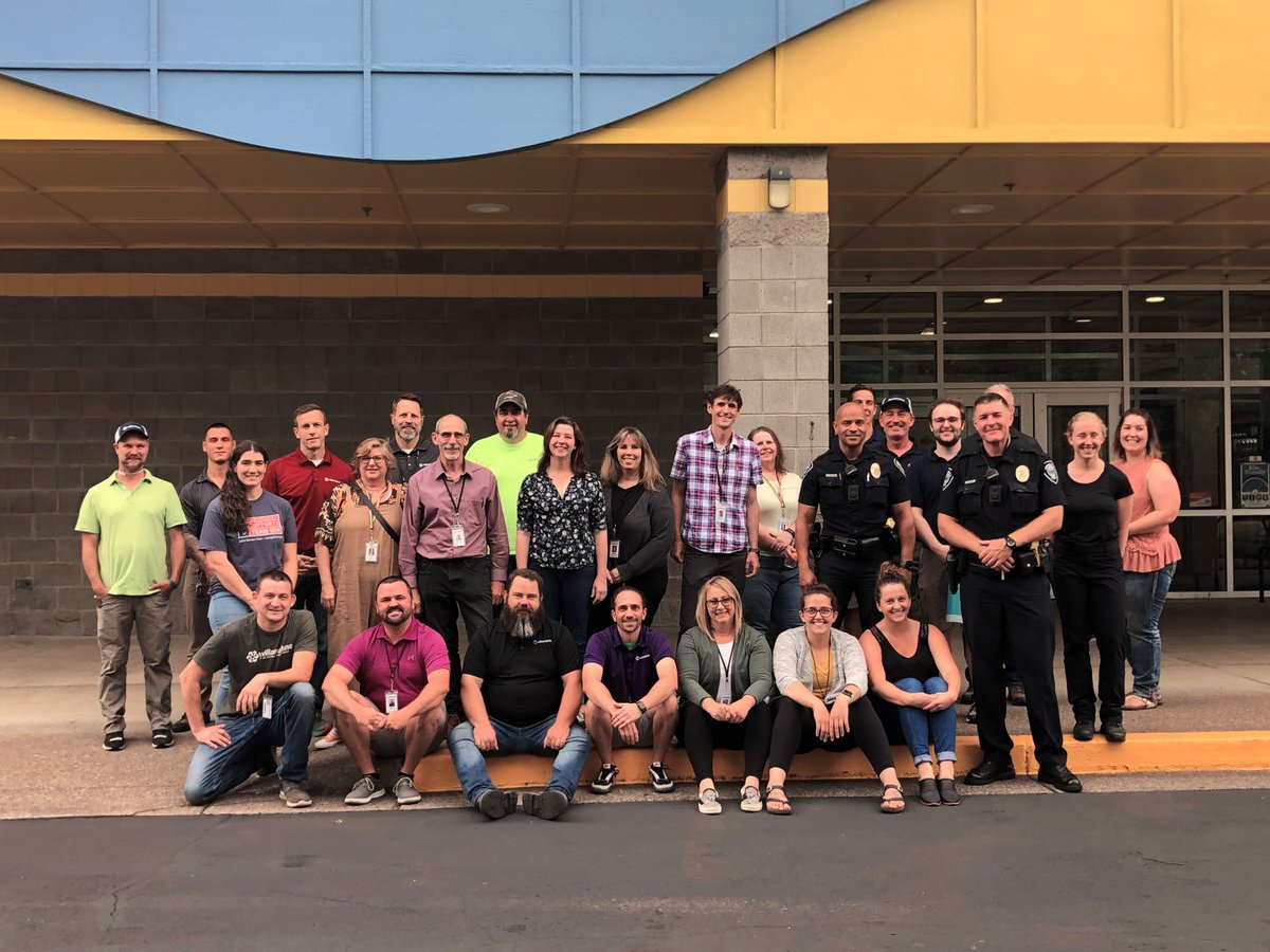 Willamalane's tweet photo. Huge thank you to our partners with @SPDOregon for providing essential safety training for Willamalane employees today. We are so thankful to be a part of #TeamSpringfield. https://t.co/6RukYxBRfy