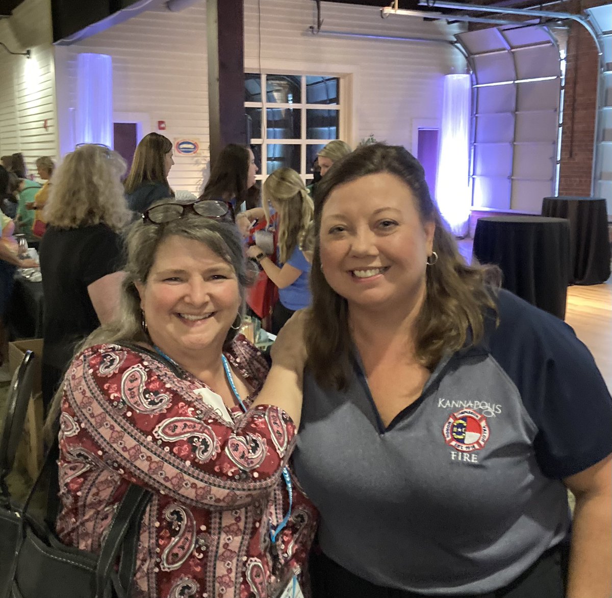 sr17mom's tweet photo. Big thank you @cabarruschamber #teachernightout
for showing us a fun evening! It was such a treat!
@Bogermediacent1 @CabCoSchools @BogerBeacons @Kannapolis https://t.co/OE5zWx57Ia