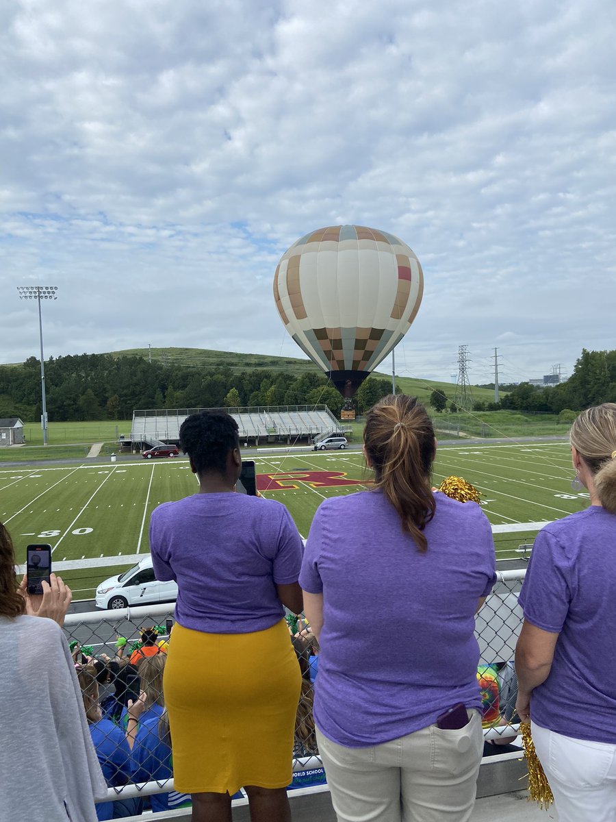 mbrothccs's tweet photo. What a wonderful RISE conference celebrating our amazing teachers! This school year is going to be awesome!!#CCSRISE2022 @CabCoSchools https://t.co/OwV6tb23Fu