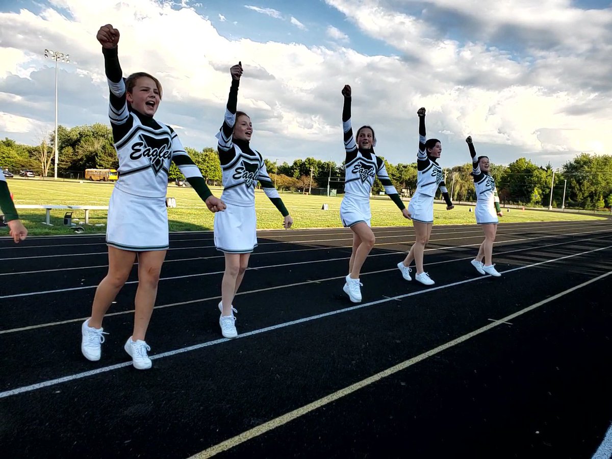 ZMS_news's tweet photo. Congratulations to the 7th and 8th grade football teams, both winning their season openers against Lincoln tonight! https://t.co/ZoxXOXnpHS