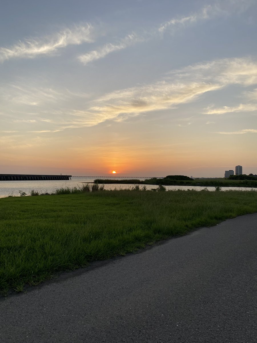 SrJackieGee's tweet image. “You shall be my people, and I will be your God.” (Ezekiel 36) God is faithful &amp;amp; will always be there no matter what we go through in life. He is our God, we are His beloved. Take heart, God is with you ❤️😇 #poweroftrust #godisfaithful #forever #peace #joy #neveralone #medianuns