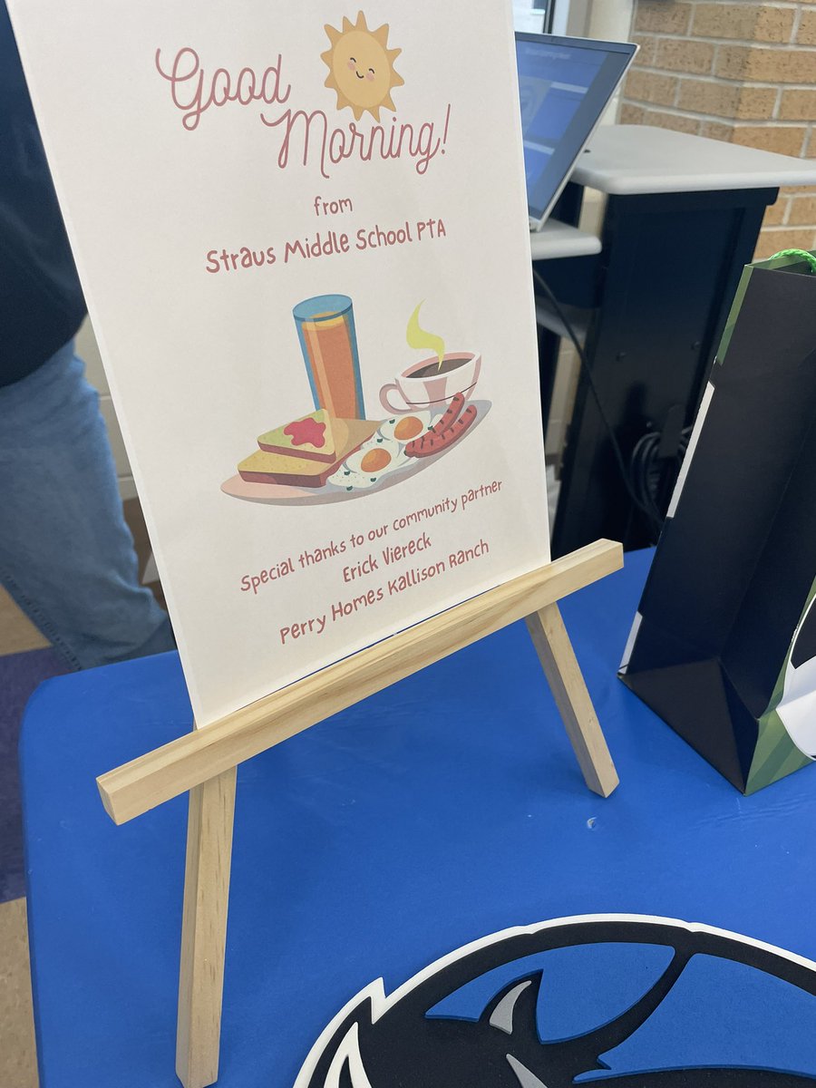 BrandyBergero20's tweet photo. We are extremely grateful for the AMAZING breakfast provided to our staff by Perry Homes…what a great start to our day and our school year!!💙💙 @perryhomes @NISDStraus https://t.co/T5tlOebvEN