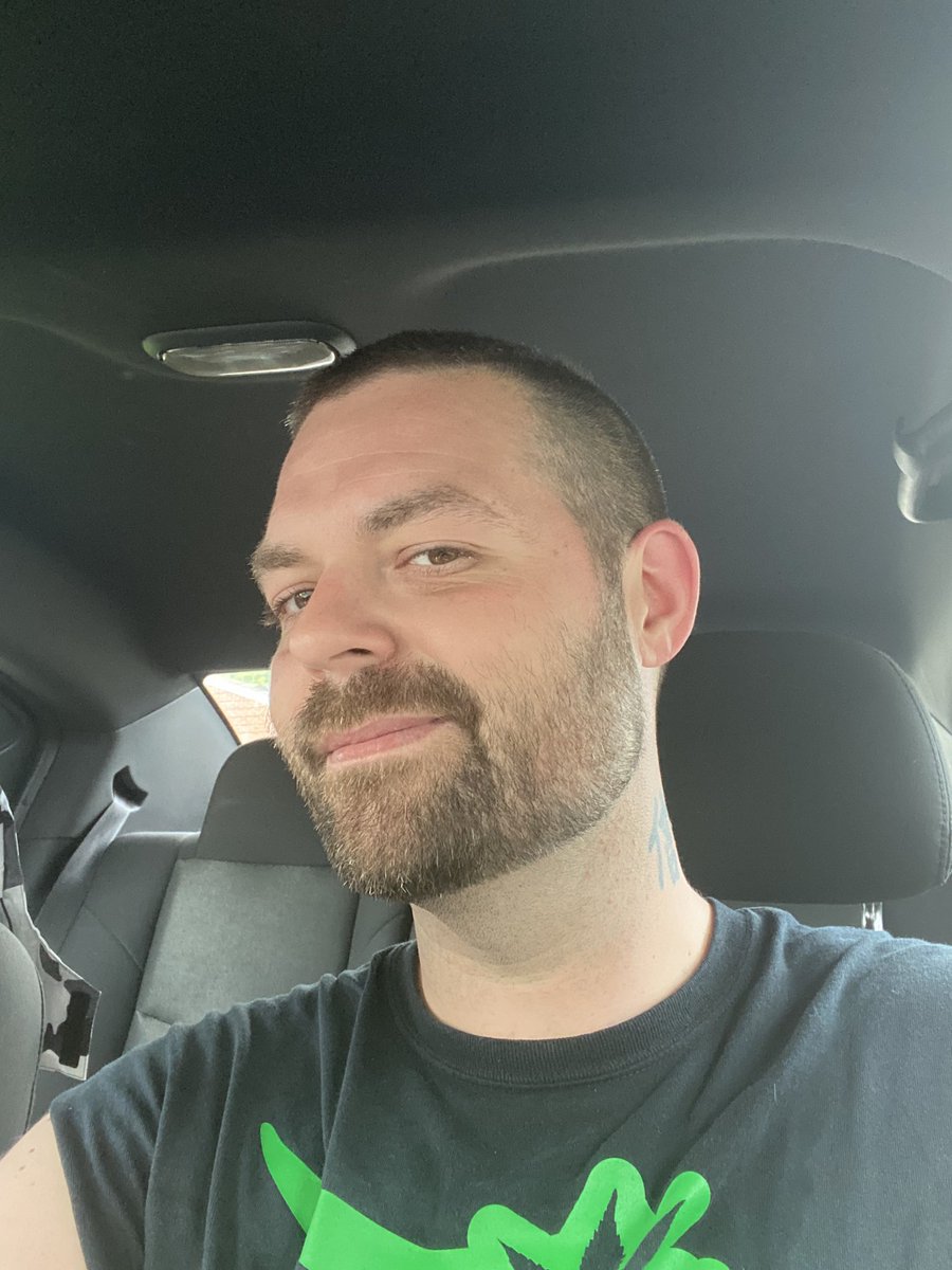 jaypeeks313's tweet image. Don’t turn me on with your body turn me on with your mind