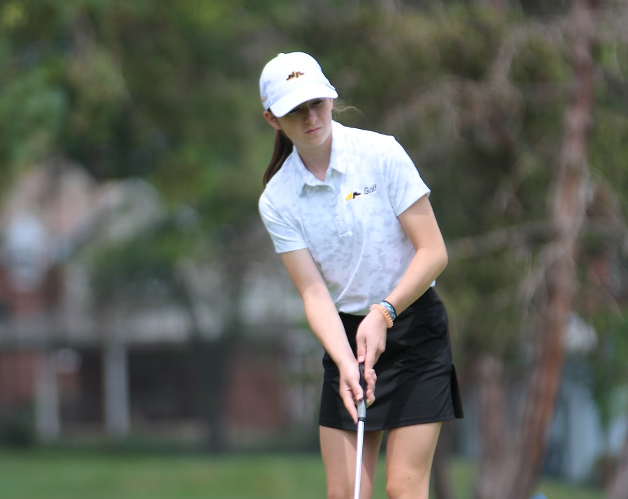 NATigerAthletic's tweet photo. Girls Golf Recap: NA tops Blackhawk in section opener, 185-220.

🔗- https://t.co/i1EDEC57U2 https://t.co/jrEhBwg5R9
