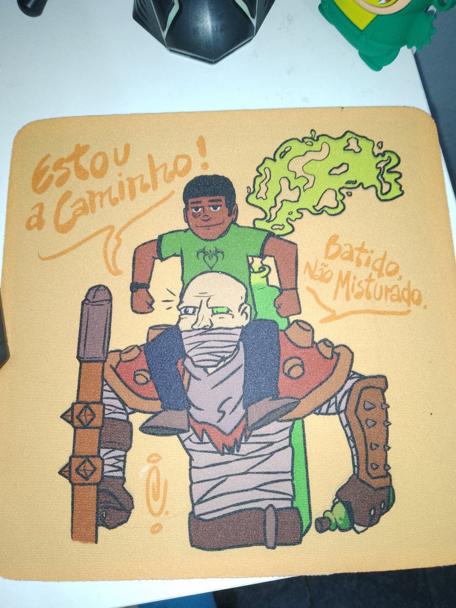 Youkaii7's tweet photo. Mousepadzin q fiz com minha ilustração hehe @MegaAdesivo https://t.co/9q3PzfF8Xp