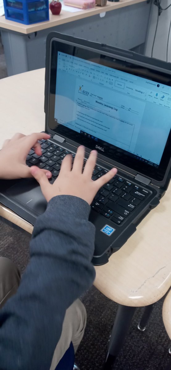 iserra01_ssms's tweet photo. AVID Warriors getting familiar with Technology/Schoology as they work on their first Learning Log. Thanks to our librarian @VEspinoza_SSMS for helping with some tech issues this week. #AVIDSTRONG @JGOMEZ_SSMS @ACarroll_SSMS @SSanchez_MS https://t.co/f7K53ZtWtt