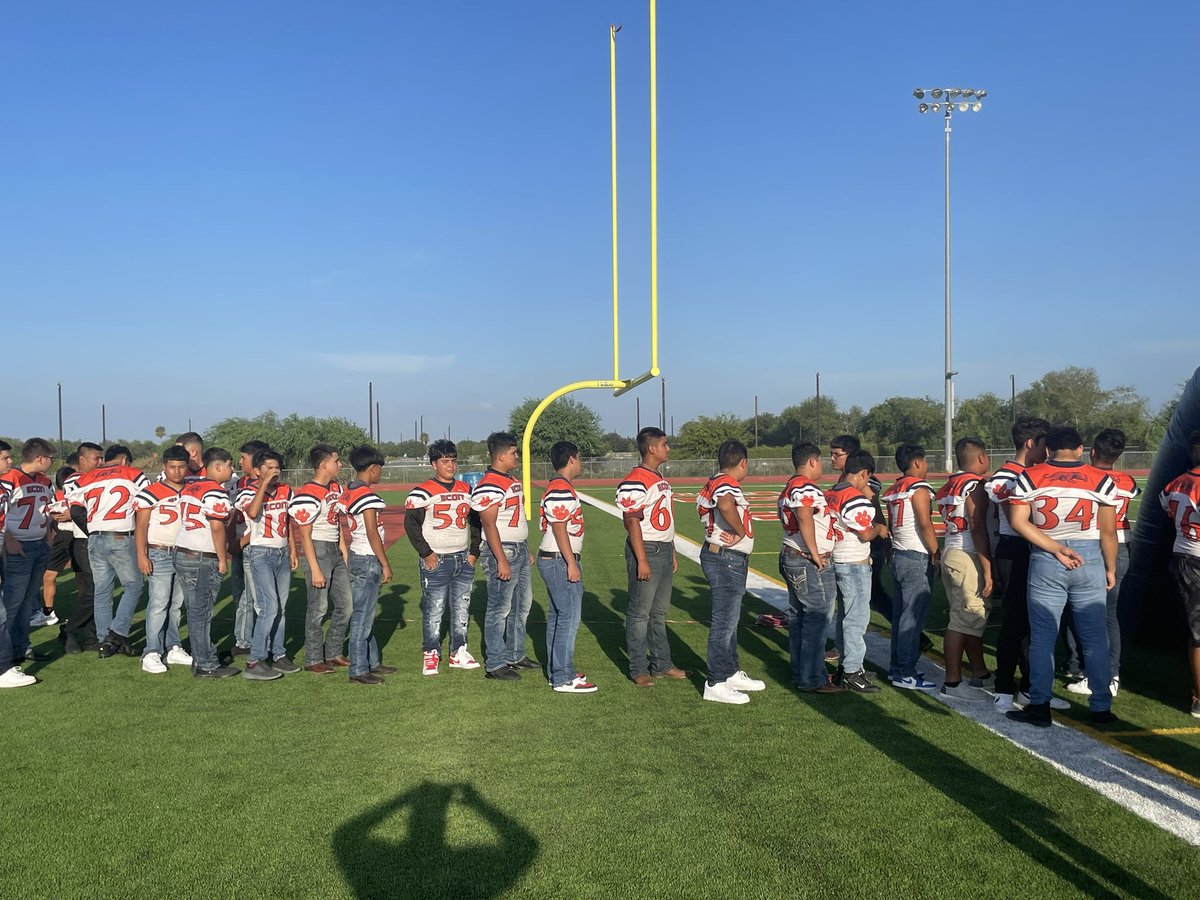 JEHSFootball's tweet photo. #MeetTheJaguars https://t.co/iwnE3yWkgL