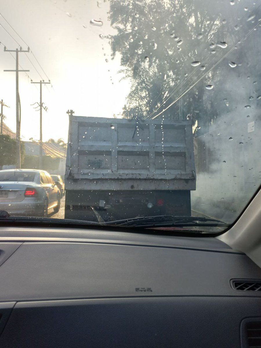 silviopansa's tweet photo. @Trafico_ZMG @zona3noticias @JaliscoVial @SemadetJal Y a ellos cuando les toca verificación?? https://t.co/YHBCiRdcHH