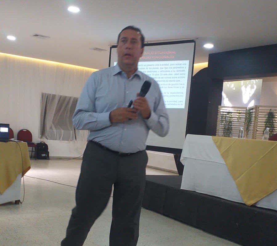 sunetcolofc's tweet photo. Durante los días 18, 19 y 20 de agosto se realiza “El Curso de Preparación para el Proceso de Selección de Entidades del Orden Territorial” con el doctor Argemiro Niño, un evento organizado por #SUNETBARRANQUILA, #ANTHOC Y #SEINSPOCODIB. @cutcolombia @sunetcolofc @GermanSUNET https://t.co/NmFwGf0XrL