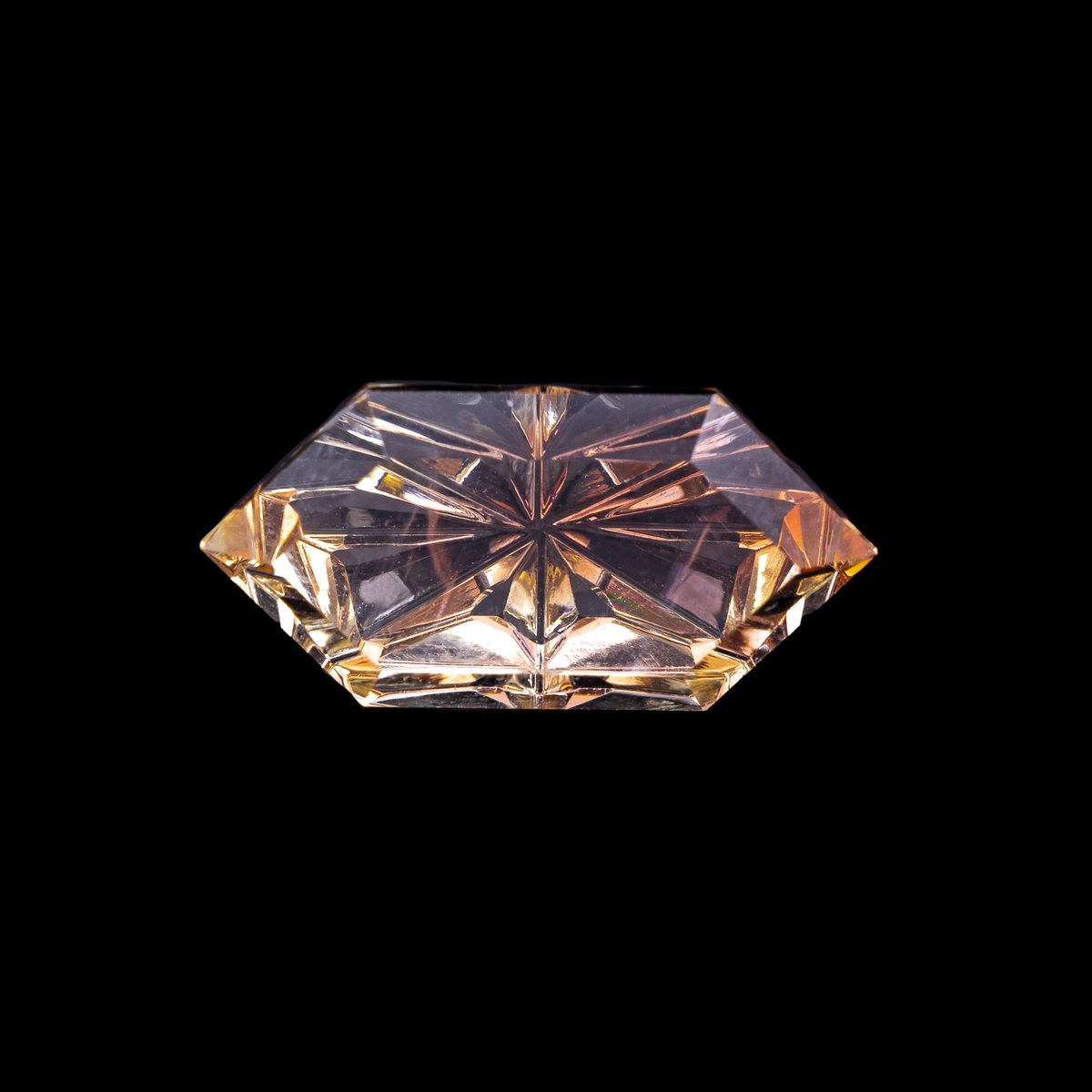 Happy #SunstoneSunday! Check out these fiery sunstones we just released on our site, called "Euphoria," "Heavenly," &amp; "Bliss." Which would you want to design a ring around?

View these stones &amp; more: stagheaddesigns.com/collections/th…