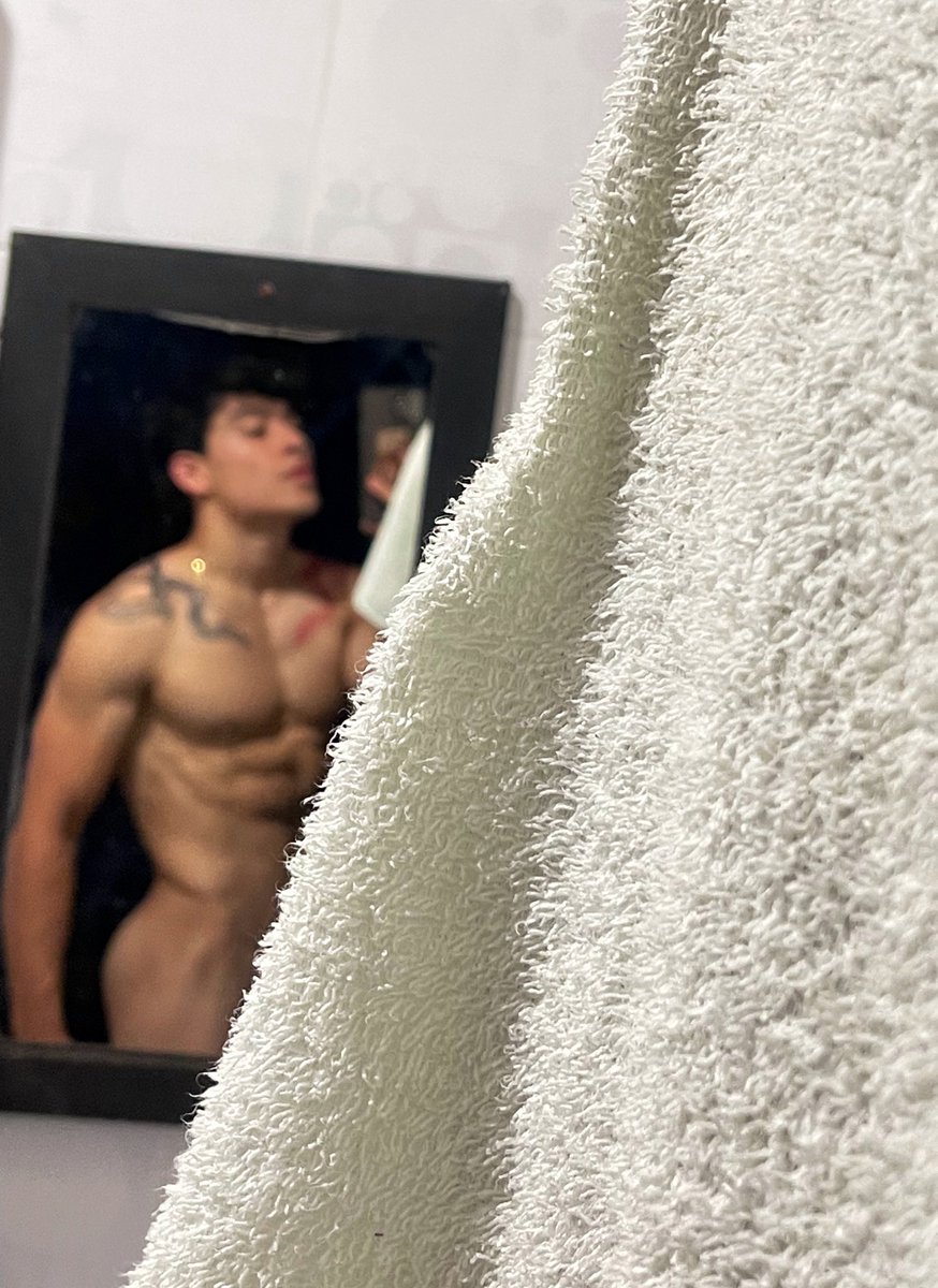 Joniercc19's tweet photo. Me acompañas a darme un baño😶‍🌫️! https://t.co/20eoYaGJH3