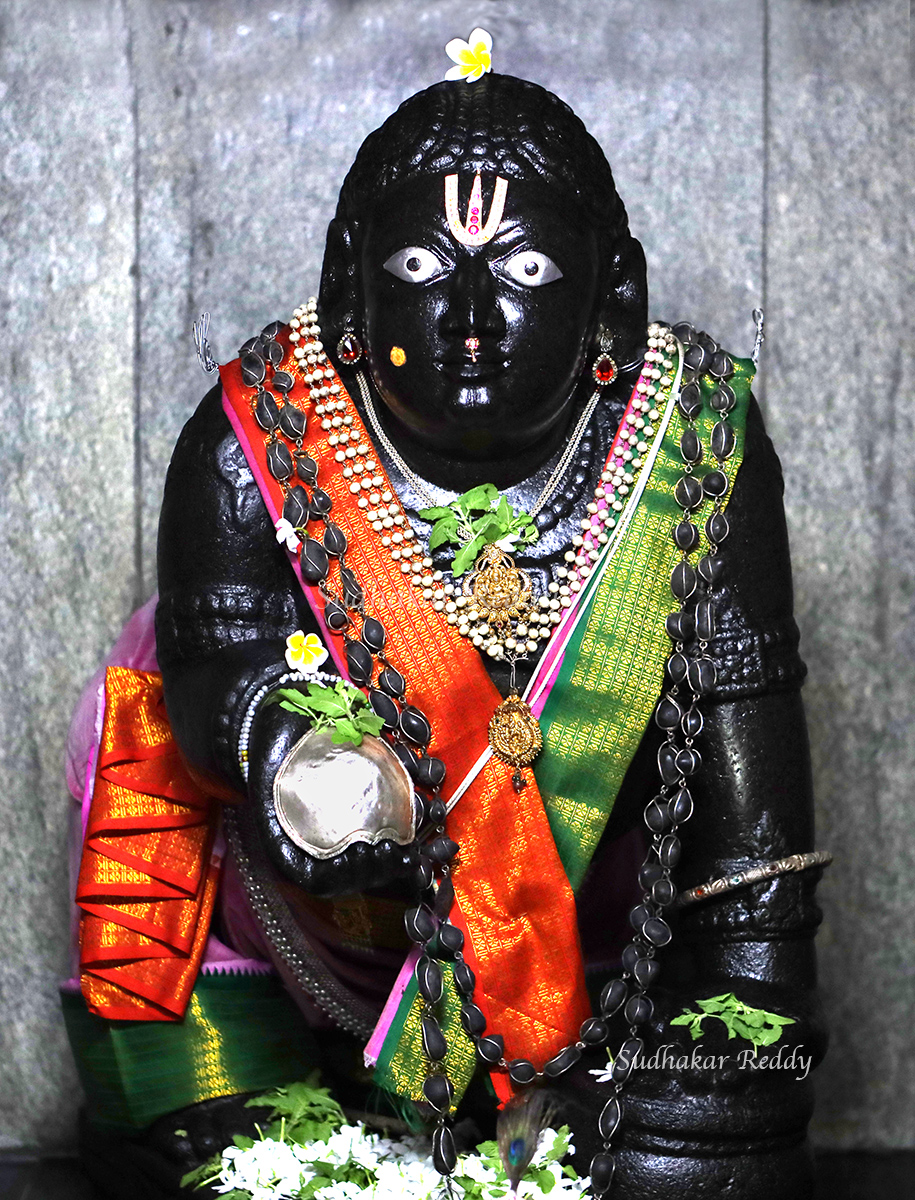 sudhakarimages's tweet photo. శ్రీ కృష్ణ జన్మాష్టమి శుభాకాంక్షలు.... 
శ్రీ వెన్నముద్ద బాలకృష్ణుడు  
చెంగిజ్ ఖాన్ పేట కొండవీడు కోట దగ్గర గుంటూరు జిల్లా ఆంధ్రప్రదేశ్  #sudhakarimages #aptourisam #kondaveedu https://t.co/z5U8JBWCtH
